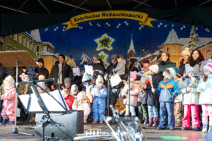 Auch die Kinder der städtischen Kita in der Detzelstraße wirkten bei der musikalischen Gestaltung der Eröffnungsfeier mit.